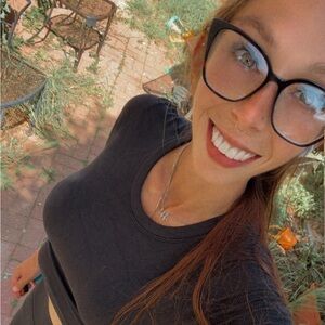 Meet your Posher, Emma